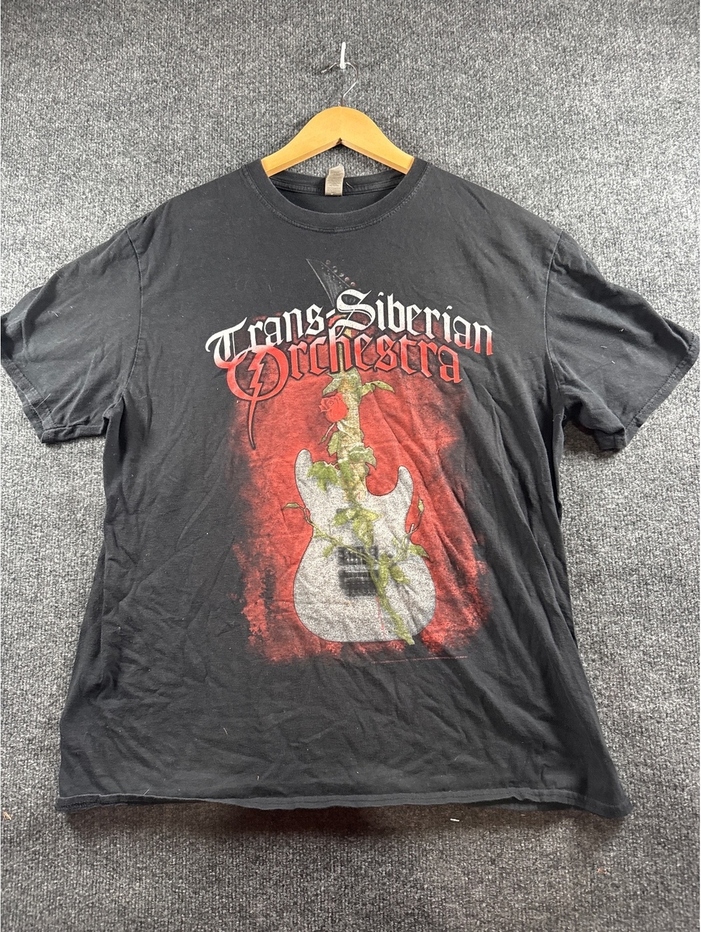 Trans-Siberian Orchestra Men's XL Black Graphic T-Shirt Guitar Roses Gildan